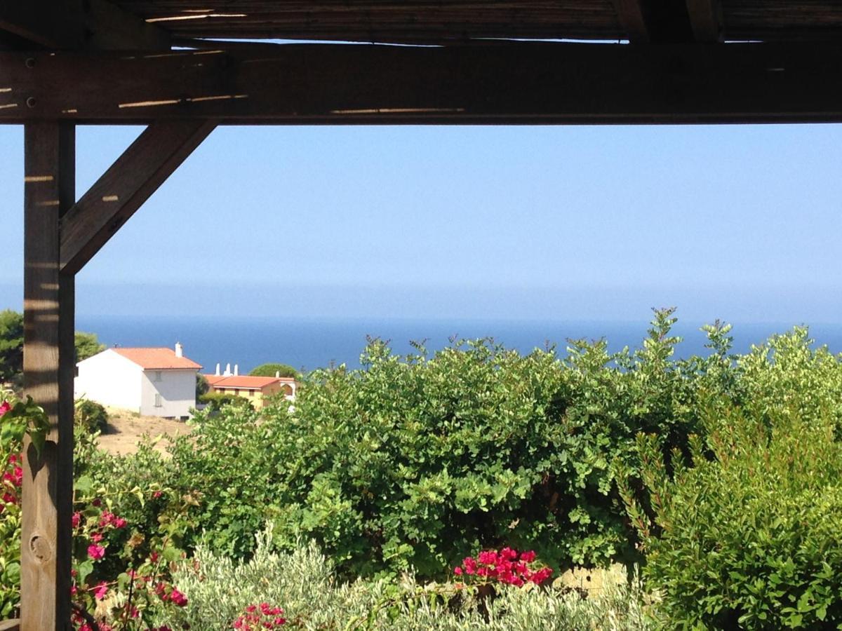 Appartement Casa Nel Vigneto Con Vista Mare à Magomadas Extérieur photo