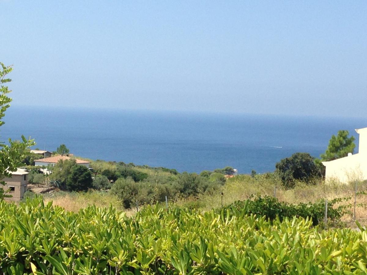 Appartement Casa Nel Vigneto Con Vista Mare à Magomadas Extérieur photo